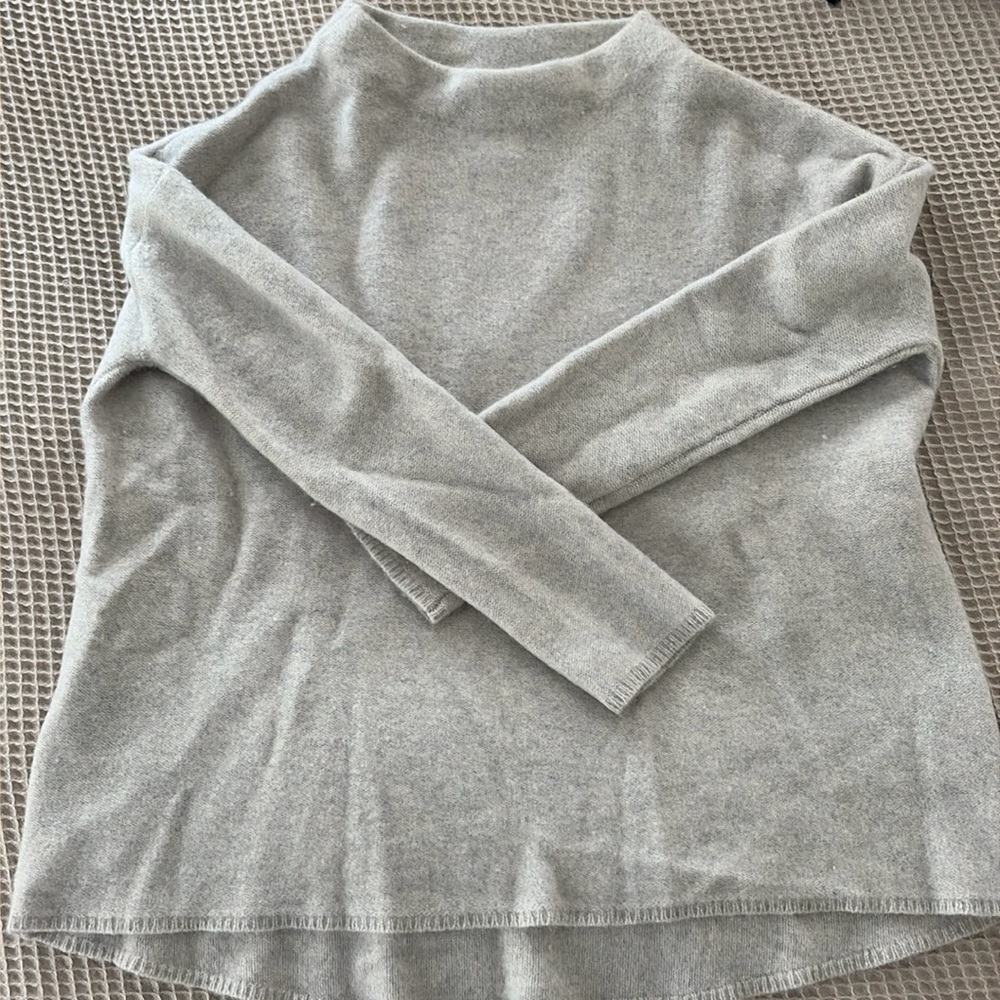 100% Cashmere mock neck sweater